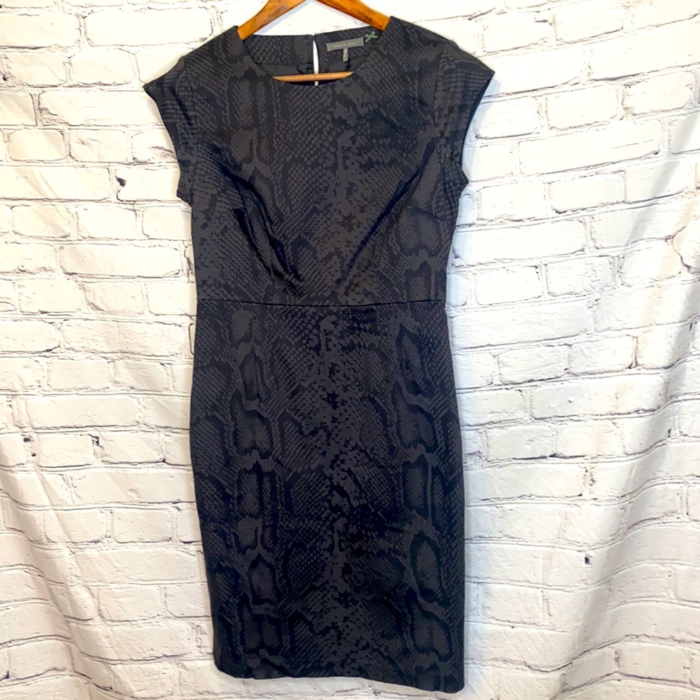 Kristin Davis Black & Gray Snakeskin Print Short Sleeve Dress Size 8